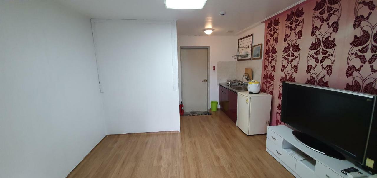 צ'ונצ'און Gangchon Beautiful Pension מראה חיצוני תמונה